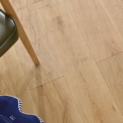 Discontinued OAK Colour 12mm Indoor Laminated Floor Tile Roll Mdf Wooden Flooring