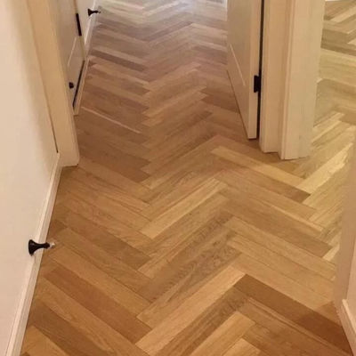 Luxury Wood Style SPC Flooring Natural Colour Fishbone Herringbone Click Vinyl 4mm-8mm