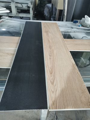 Simple Color Spc Click Flooring Made from 100% Virgin Materials for Easy Installation