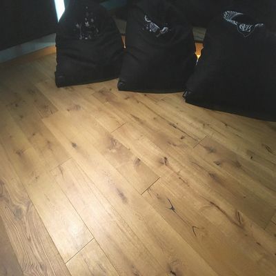 Engineered Flooring Solid Wood Oak Maple Wood Tiles with Online Technical Support
