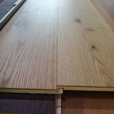 Engineered Flooring Solid Wood Oak Maple Wood Tiles with Online Technical Support