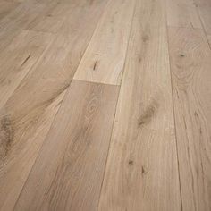Multi-layer Fishbone Engineered Oak Flooring with T G or Click System and Real Wood