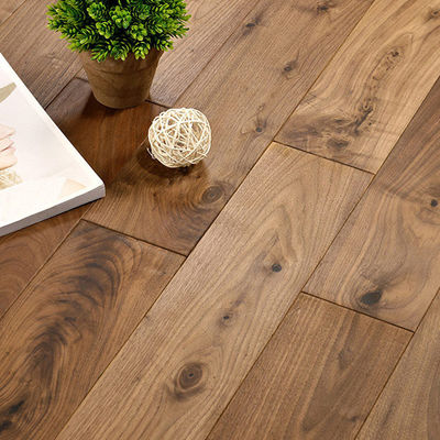 Multi-layer Fishbone Engineered Oak Flooring with T G or Click System and Real Wood