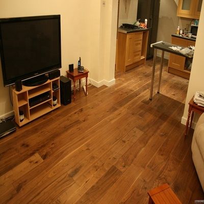 Three Layer Engineered Wood Flooring 20mm European Oak with Black Embossed Finish