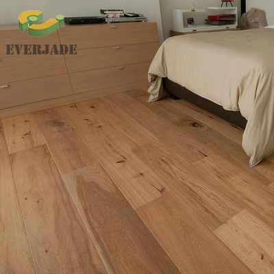 Three Layer Engineered Wood Flooring 20mm European Oak with Black Embossed Finish