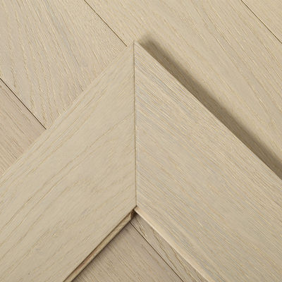 Distressed Fishbone Style Three Layers Engineered Wood Parquetry Flooring for Living Room
