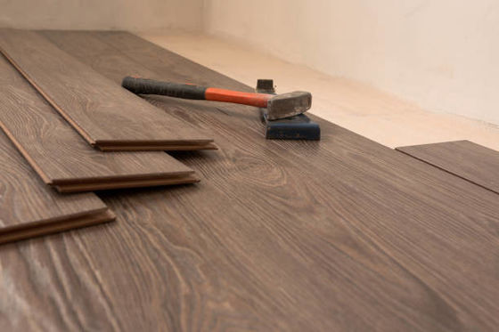 8mm 10mm 12mm AC4 HDF Embossed Surface Laminate Wood Floor with and German Technology