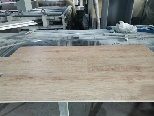 CE Certified Spc Plank Wood Grain Stone Plastic Composite Flooring ISO14001 Compliant