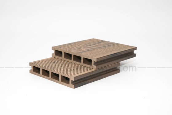 1.3%-1.4% Density Shanghai Loading Port 3D Deep Embossed Composite WPC Decking Boards