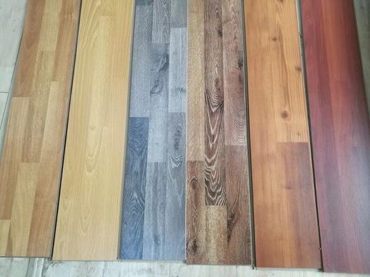 Project Solution Capability Wood Grain Laminate Flooring for Economic Solutions