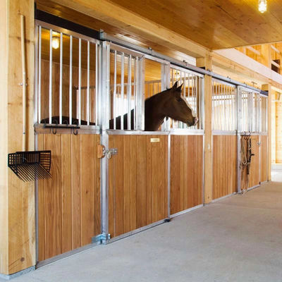 Outlet Horse Stables Customized Racecourse Equestrian Club Fence Construction Panels