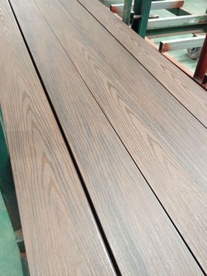Traditional Design Style Waterproof Fire Resistant WPC Decking Board with Corner Kits