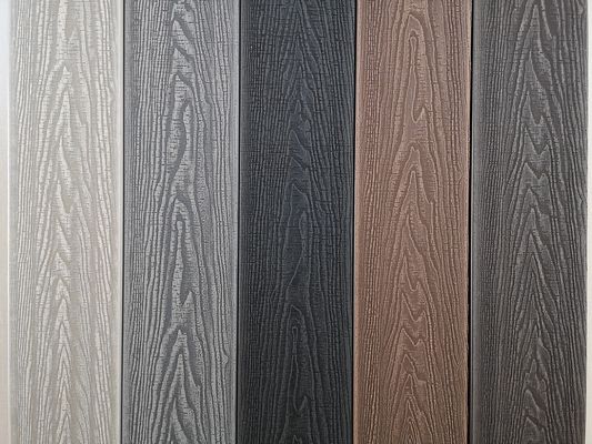 Outdoor Deck Boards with Solid Co-Extruded Design Long-Lasting and Low Maintenance