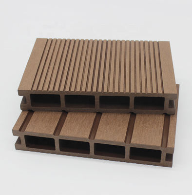 Cross Categories Consolidation WPC Decking Plank for Decorative Garden Crack-Resistant